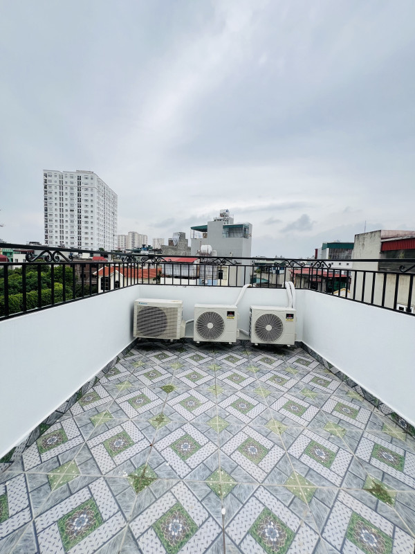 Bán nhà Thạch Bàn (LB) 52m, 5 tầng, mt 3.6m, giá 8.85 tỷ