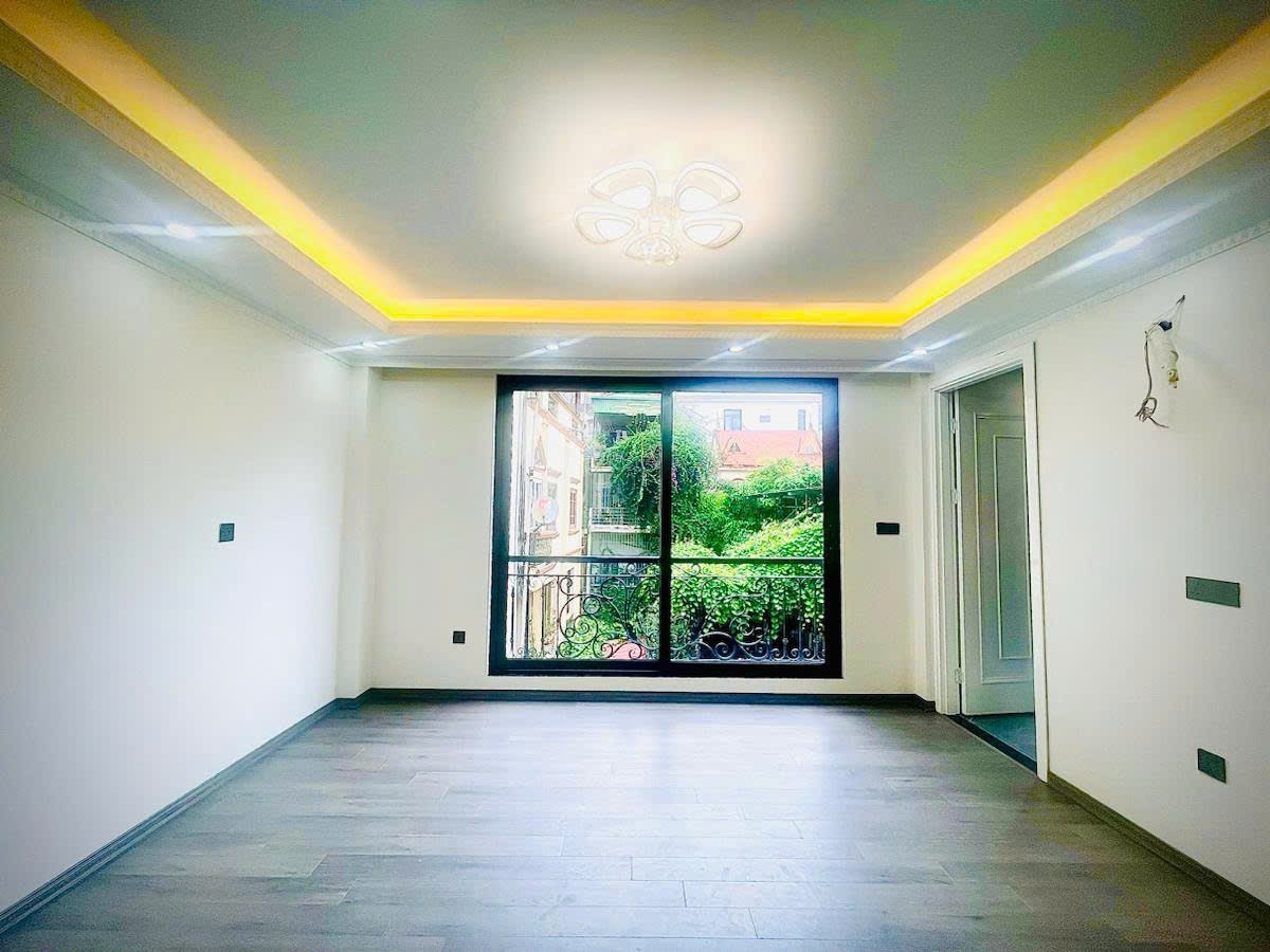 Bán nhà Thái Hà (Đống Đa) 32/39m, 6 tầng, mt 7m, giá 13.2 tỷ