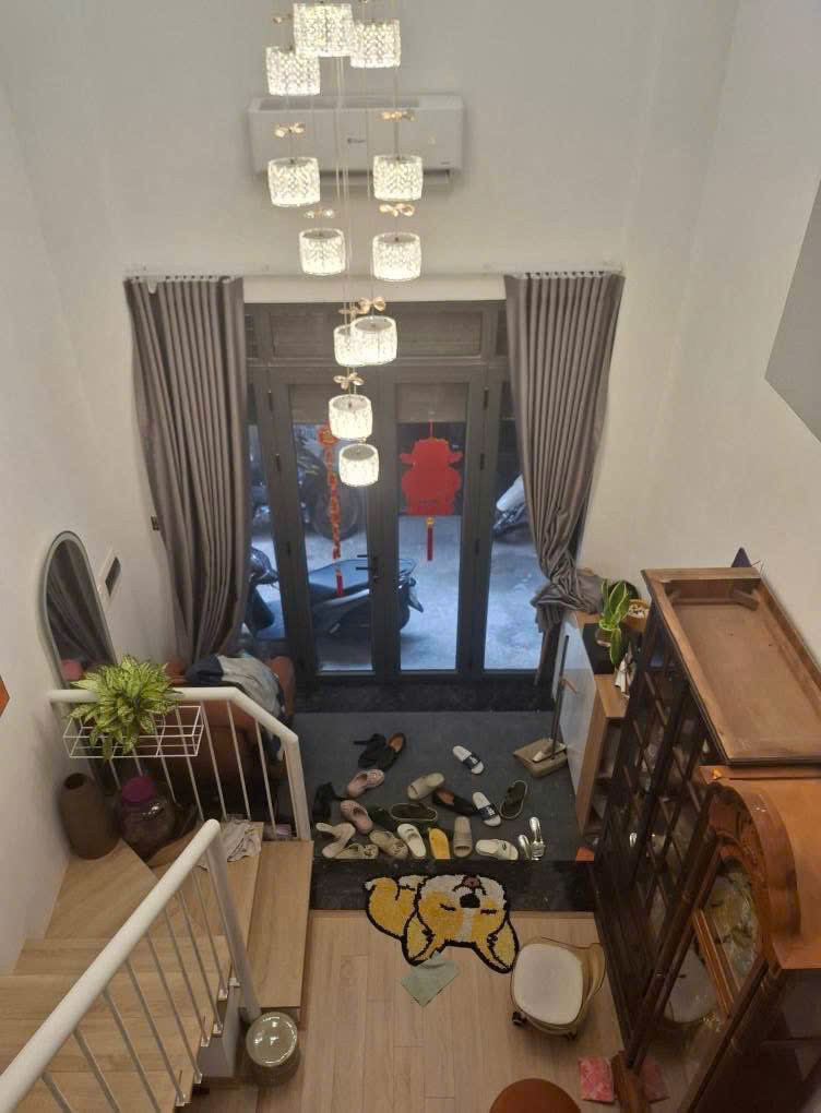 Bán nhà Trung tâm Thái Hà 44m x 4 tầng ngõ rộng, gần chợ, an ninh tốt, giá 14.35 tỷ