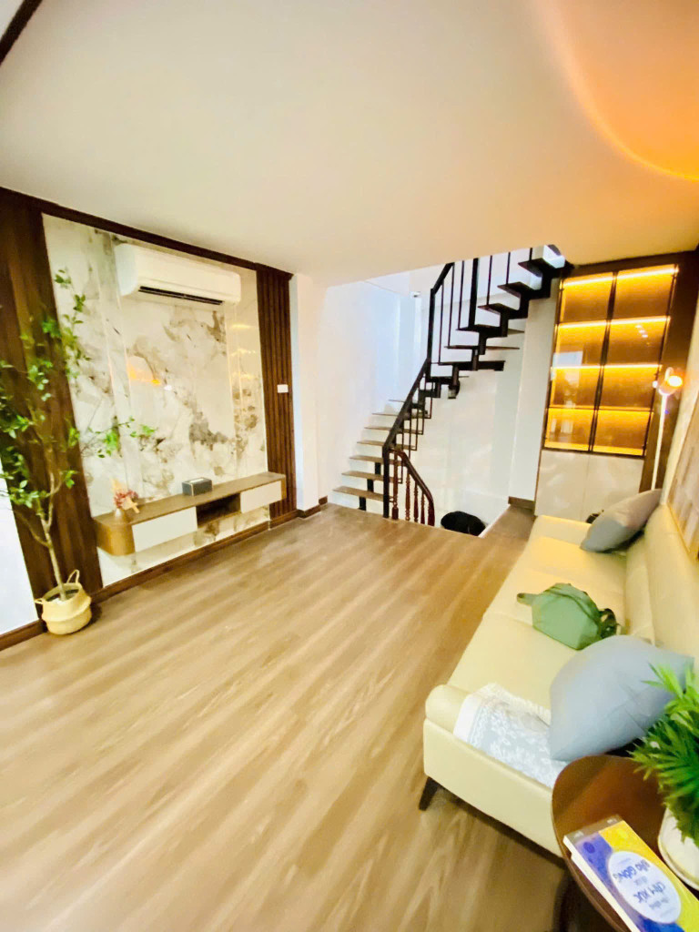Bán nhà phố Thái Hà ô tô KD 6T mới đét Hàng hiếm bay nhanh giá 12.7 tỷ