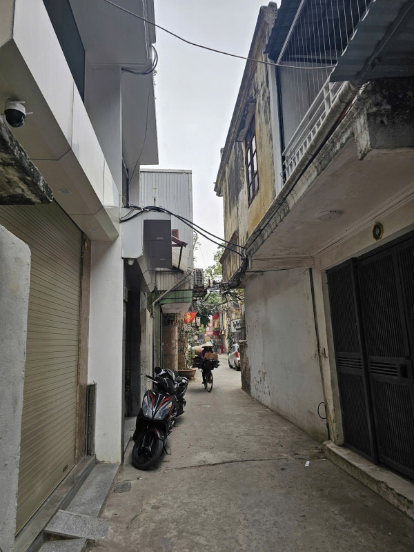 Bán nhà Thái Hà (Đống Đa) 48m, 2 tầng, mt 3.3m, giá 14.3 tỷ