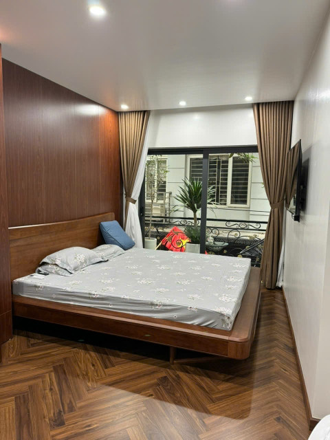 Bán nhà Thái Hà (Đống Đa) 50m, 6 tầng, mt 3.3m, giá 18 tỷ