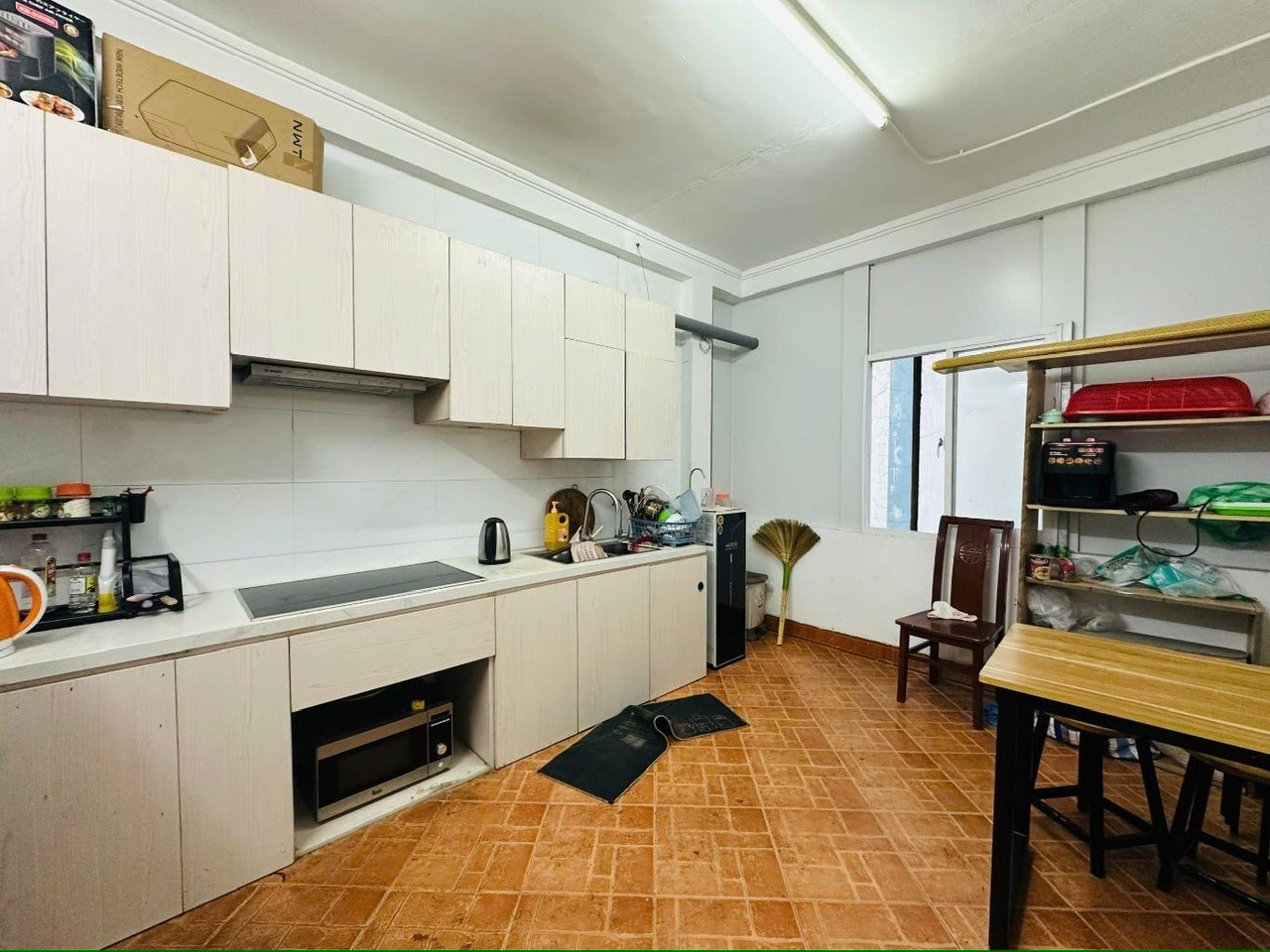 bán nhà phố TÂY SƠN  Đống Đa. 38m2-5 tầng-mt 3.5m:giá chỉ 11 tỷ