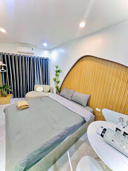 NGÕ THÔNG THÁI HÀ - OTO - THANG MÁY - DT 135TR/TH 65m2 9 tầng MT 7m Giá 38 tỷ