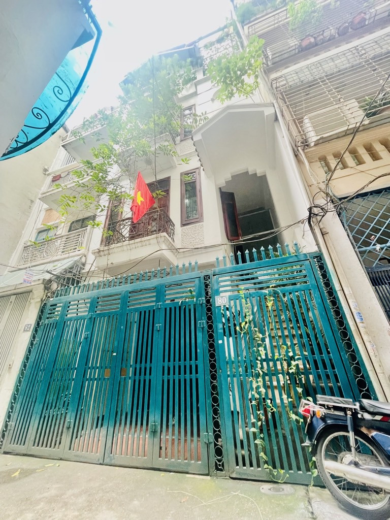 Nhà đẹp Thái Hà, Đống Đa - 61m2 x 4 tầng MT5,3m. Chỉ 21 tỷ