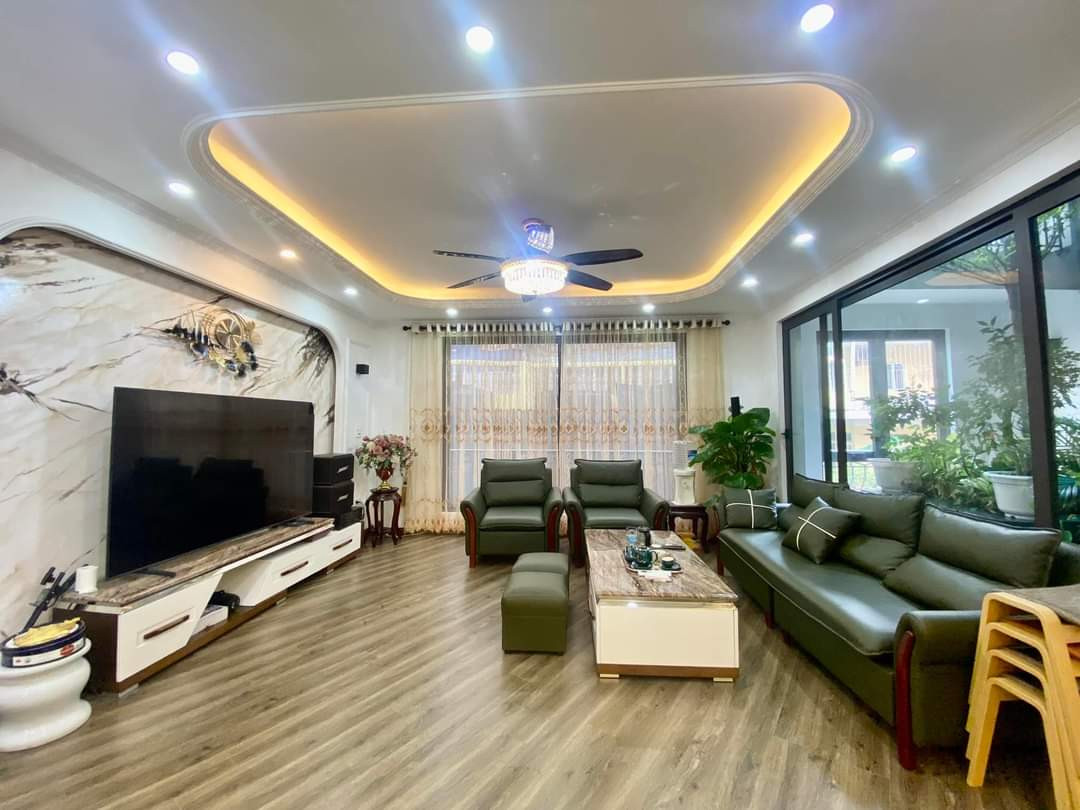 Bán Nhà Phố Thái Hà, Hai Mặt Ngõ, Ôtô tránh kinh doanh, cạnh Phố 65m2, 5Tầng,Nhỉnh 19 Tỷ