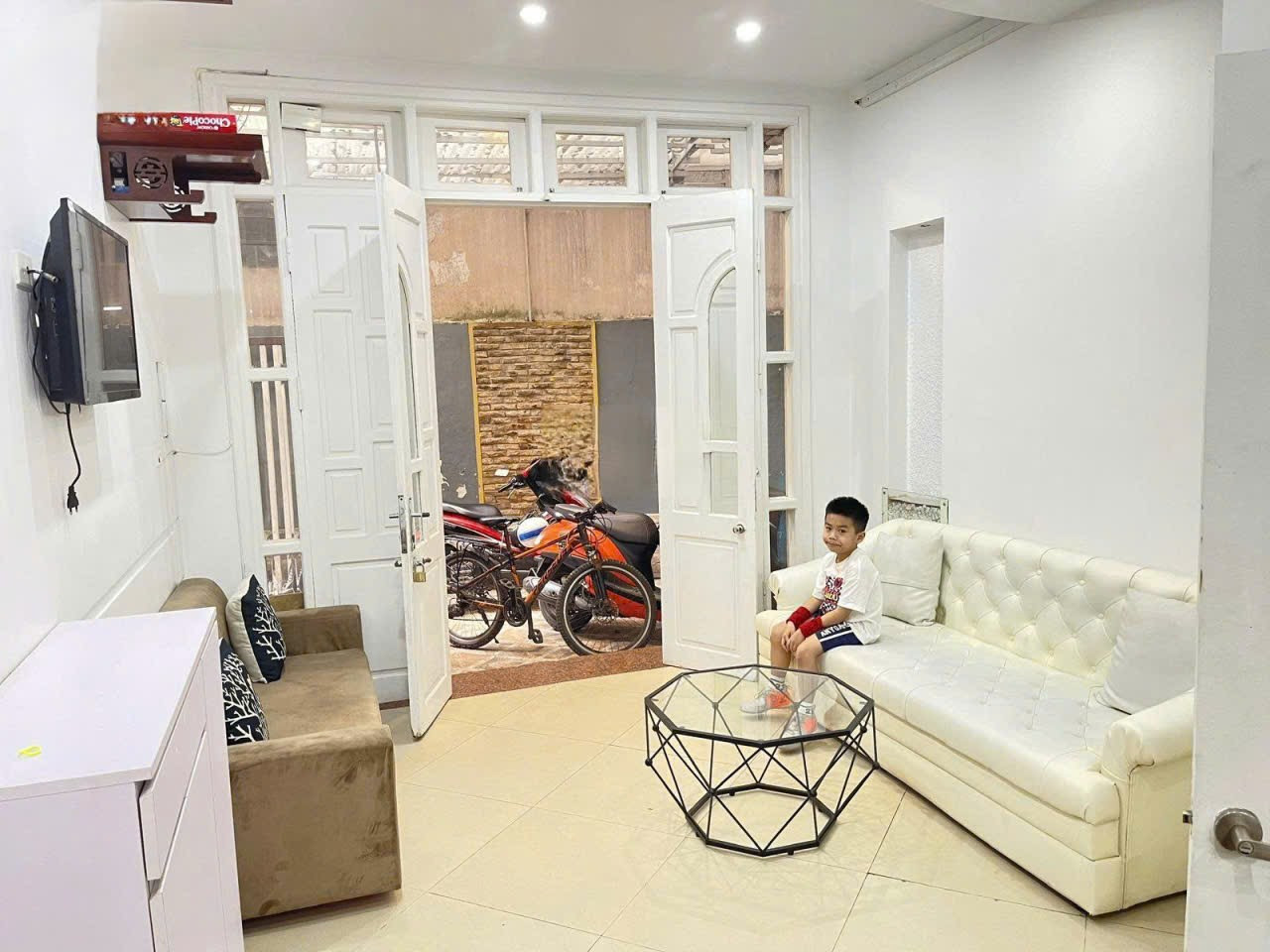 Cho Thuê Nhà Ngõ 41 Thái Hà 35M² 5 Tầng 4 Ngủ - Nội Thất CB - Ngõ Xe Ba Gác - Giá Thuê 18tr