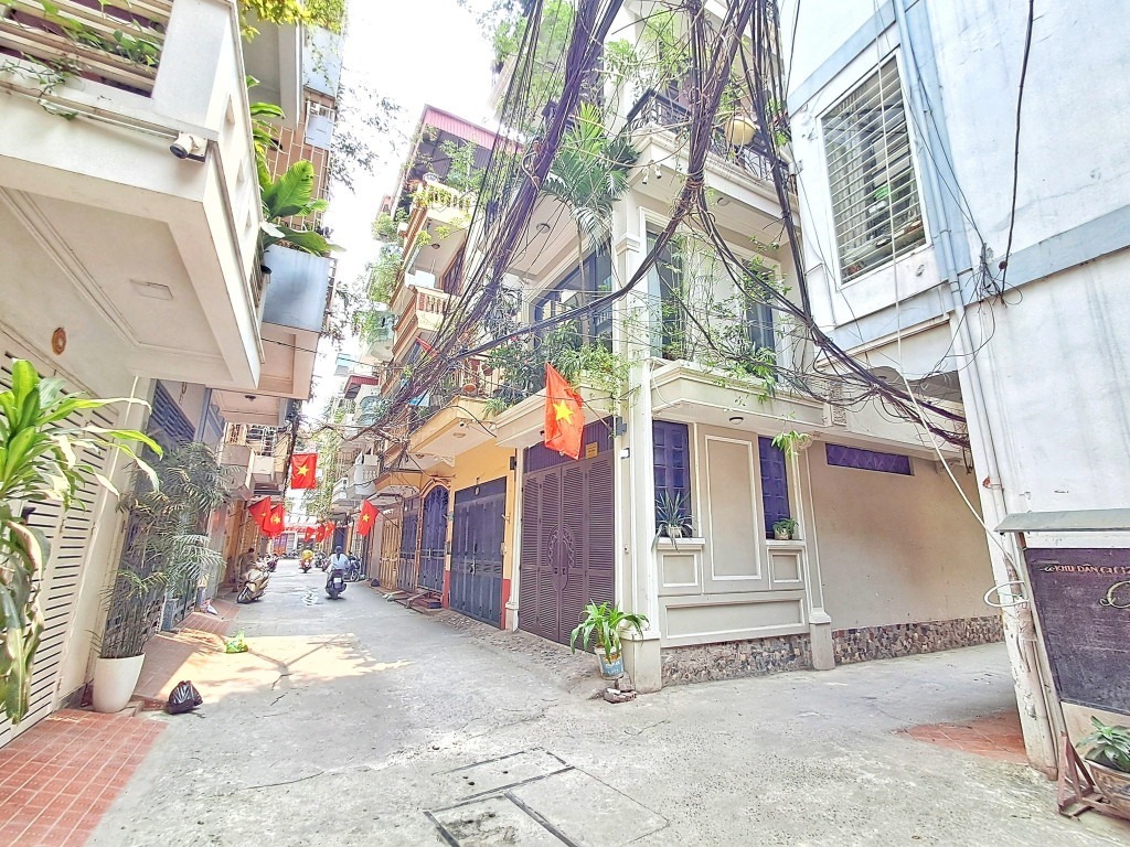 BÁN NHÀ PHÂN LÔ THÁI HÀ🔥 90M2🔥 MT 4.6M🔥 31.5 TỶ🔥 TRƯỚC NHÀ Ô TÔ TRÁNH🔥 KD TẤP NẬP