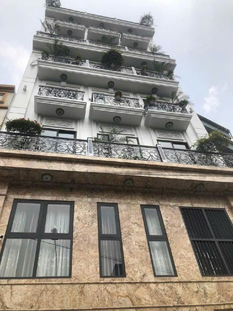 BÁN TÒA NHÀ CCMN ĐƯỜNG THÁI THỊNH. 250M2 - 8 TẦNG. THANG MÁY. 34 PHÒNG.