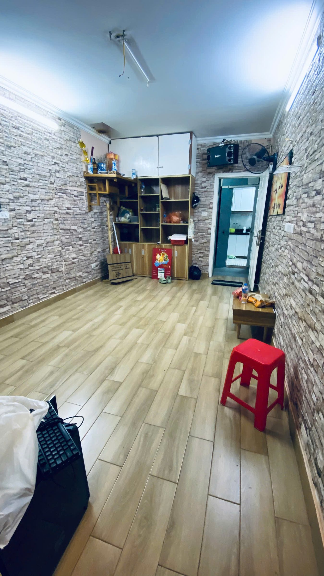 Chính chủ cho thuê căn hộ 50m2 tầng 2 tập thể C5 Thái Thịnh