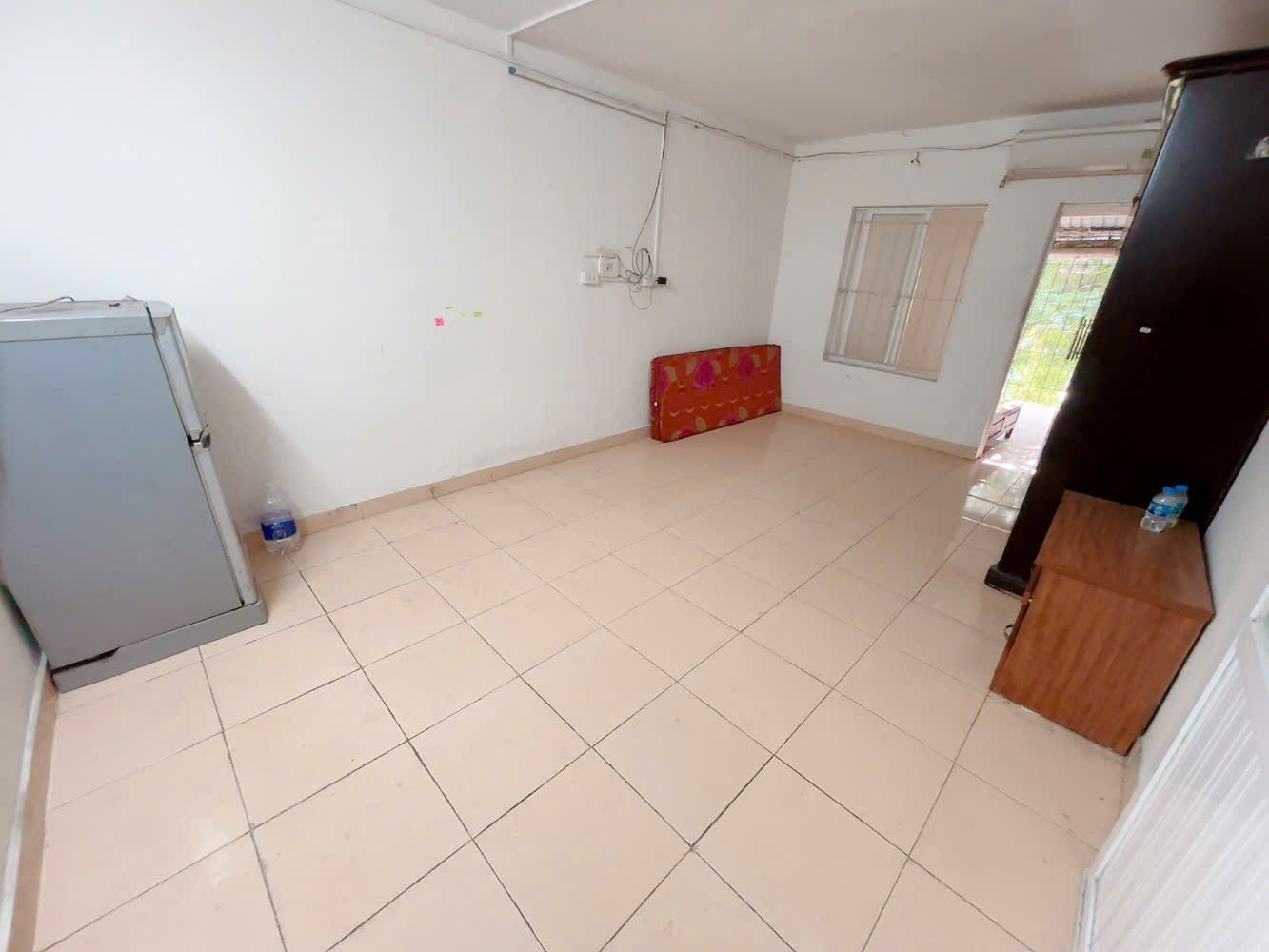 Bán căn hộ tập thể mặt phố Thành Công, Ba Đình, 2 mặt thoáng, gần hồ