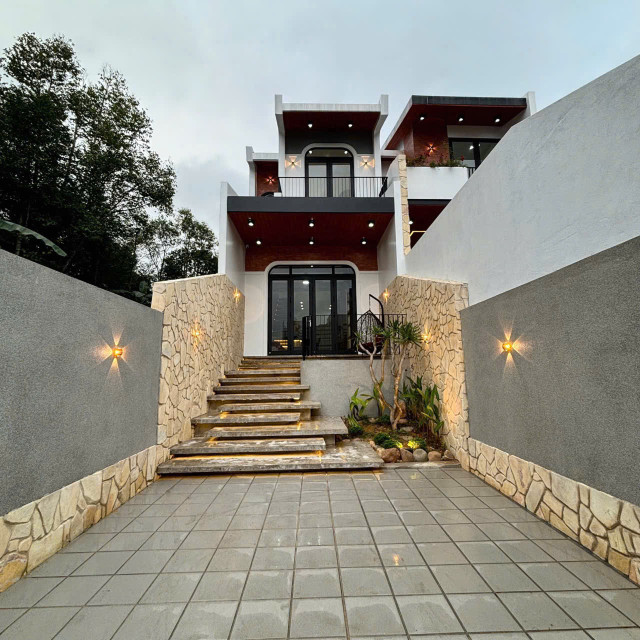 🚩MỞ BÁN VILLA TỰA NÚI, FULL NỘI THẤT, MẶT TIỀN KIỆT 62 THANH HẢI THÔNG RA QUẢNG TẾ.