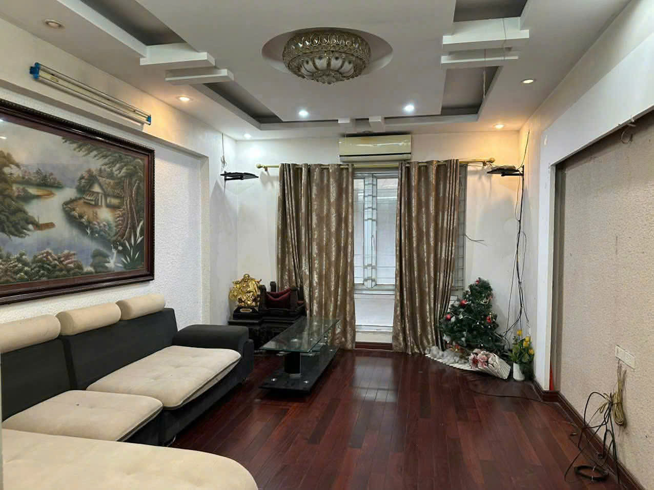 Cho thuê nhà nguyên căn ngõ 165 Thanh Nhàn, 5 tầng x 50m2, 6 ngủ, 13 Triệu