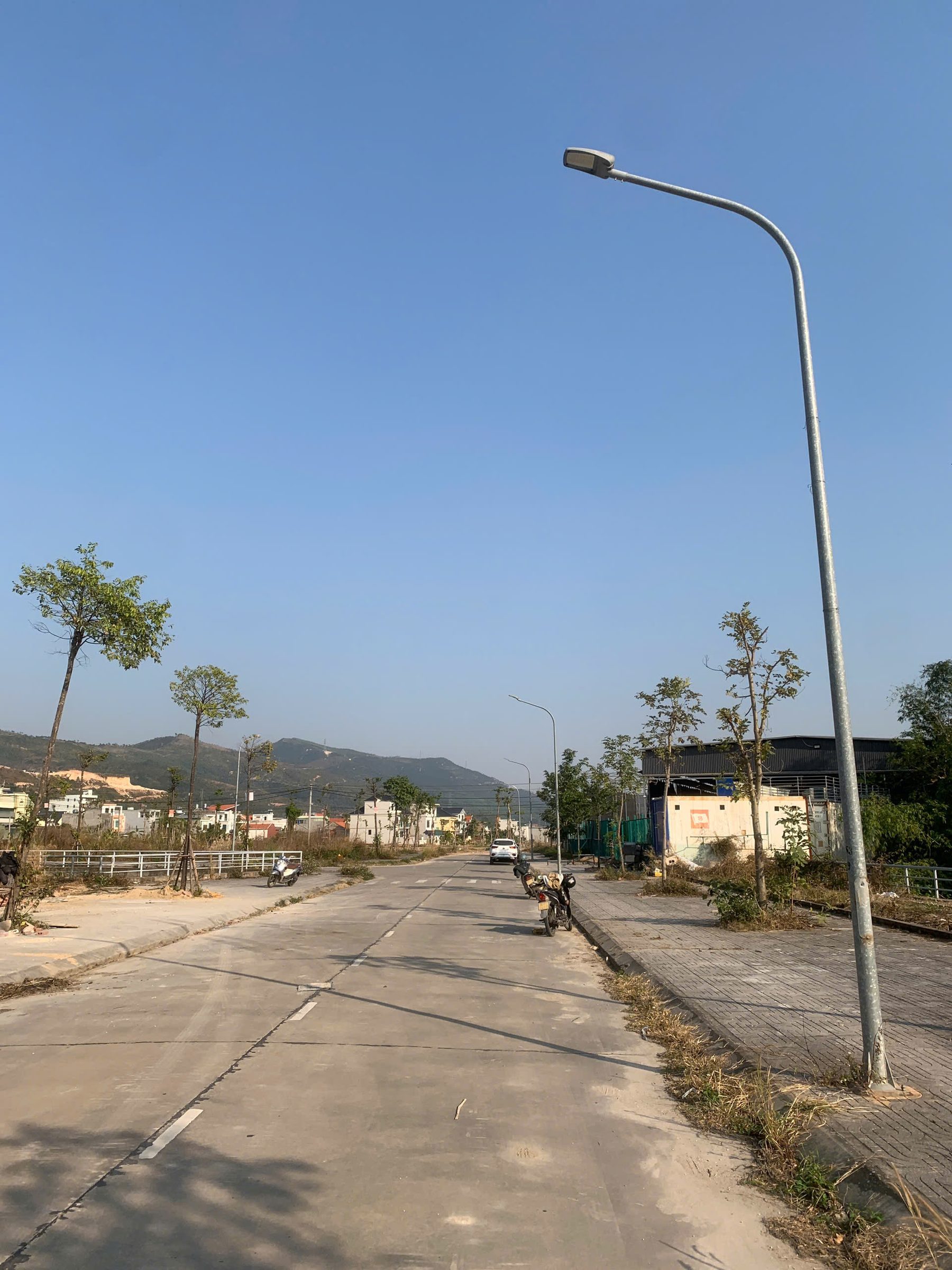 Bán Đất 90m² thổ cư 90m² giá 1.33 tỷ tại Đường Thanh Niên Phường Trưng Vương Thành phố Uông Bí Quảng Ninh
