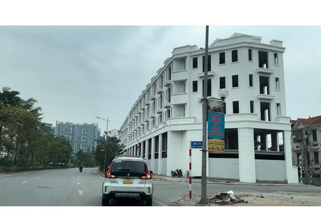 Bán nhà mặt phố Thành Trung/Trâu Quỳ 5 tầng thang máy 90m2 đường 30m siêu kinh doanh