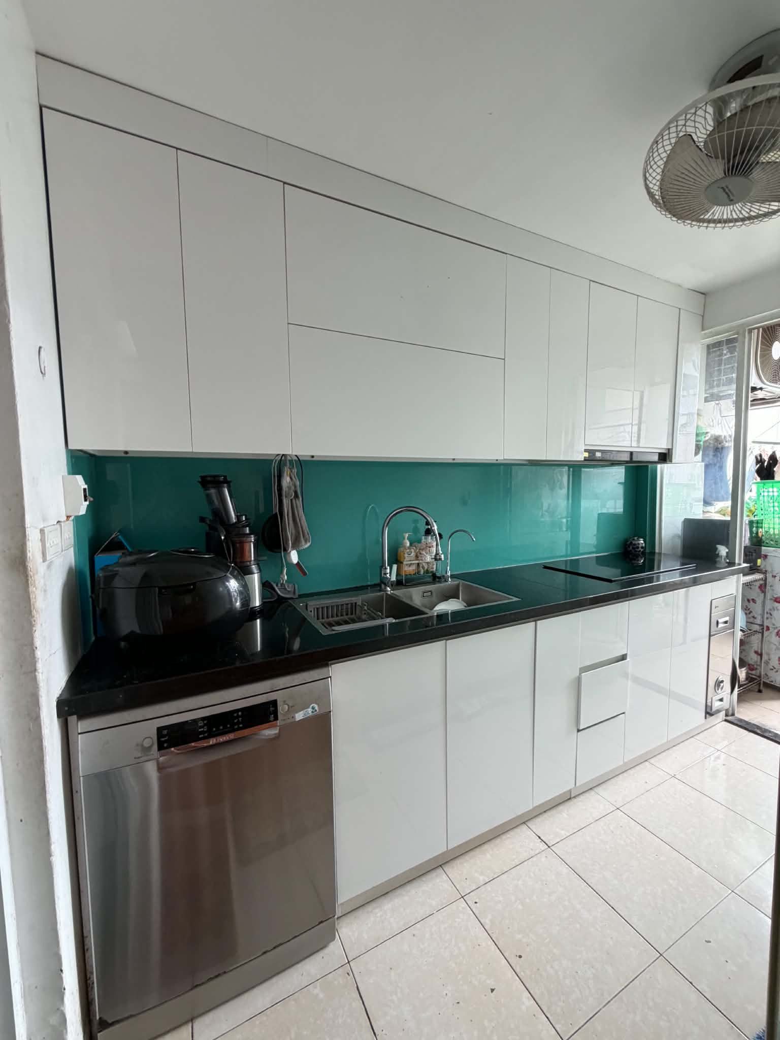 Bán Căn hộ chung cư 60m² giá 3.89 tỷ tại Đường Thành Trung Xã Gia Lâm Hà Nội
