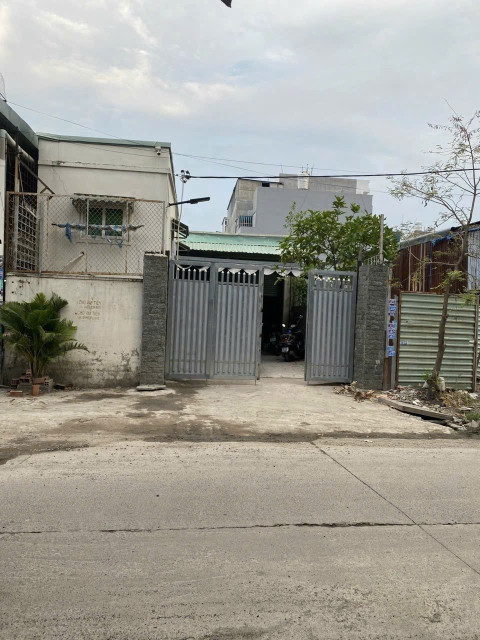 Kho 350m2 mt thạnh xuân 22