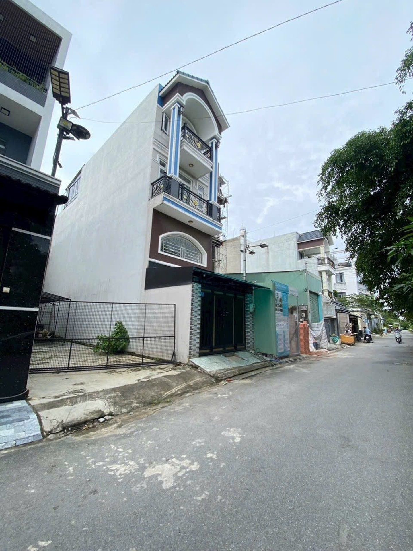 Bán đất Thạnh Xuân 24 Quận 12, diện tích 4x20m, đường 5m xe hơi, khu dân cư đẹp, sổ hồng riêng, giá 4.65 tỷ TL