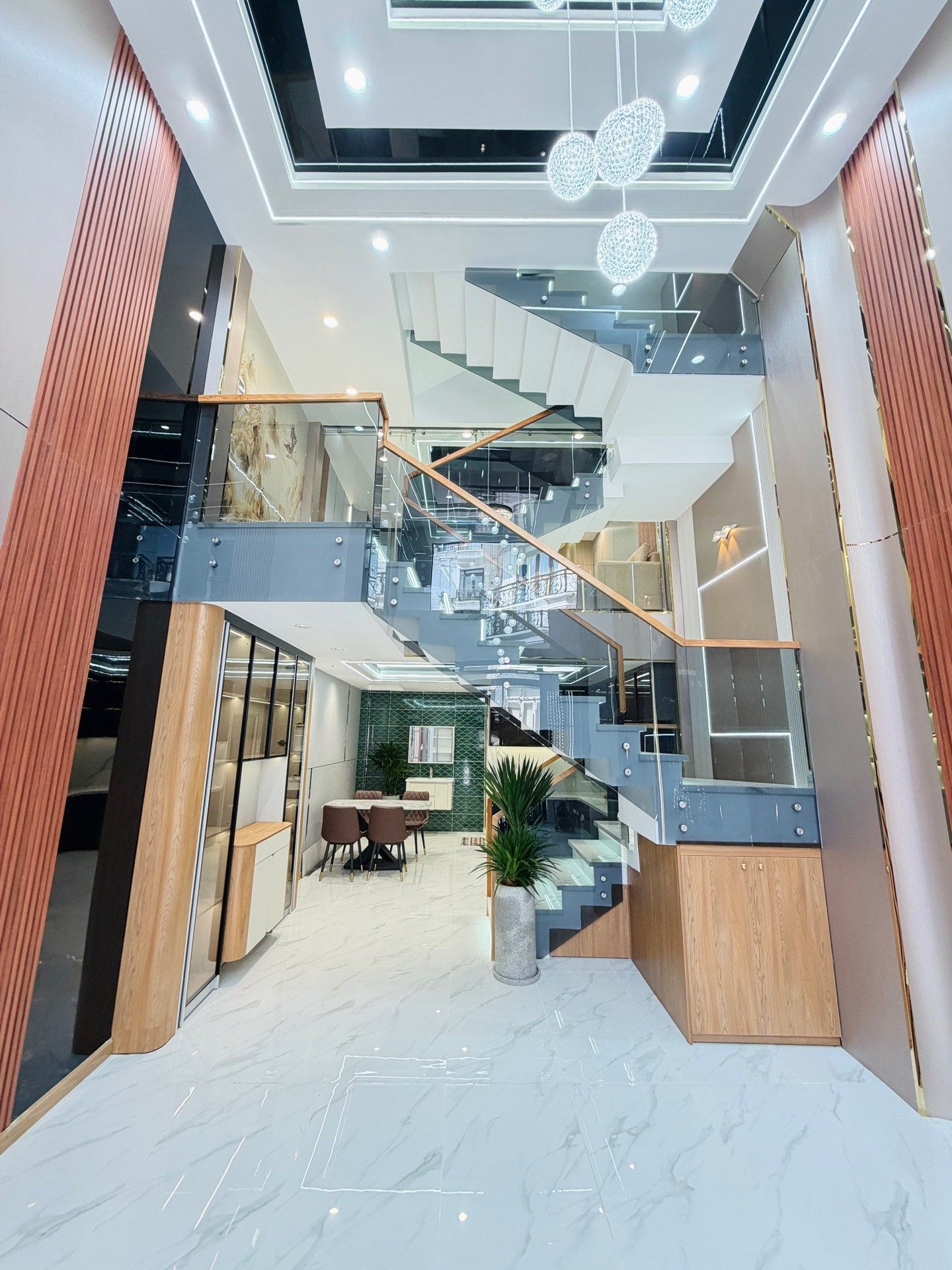 Bán nhà Thạnh Xuân 38, KDC Thành Đô 1, 4 tầng, 4PN, ô tô quay đầu, 6.38 tỷ