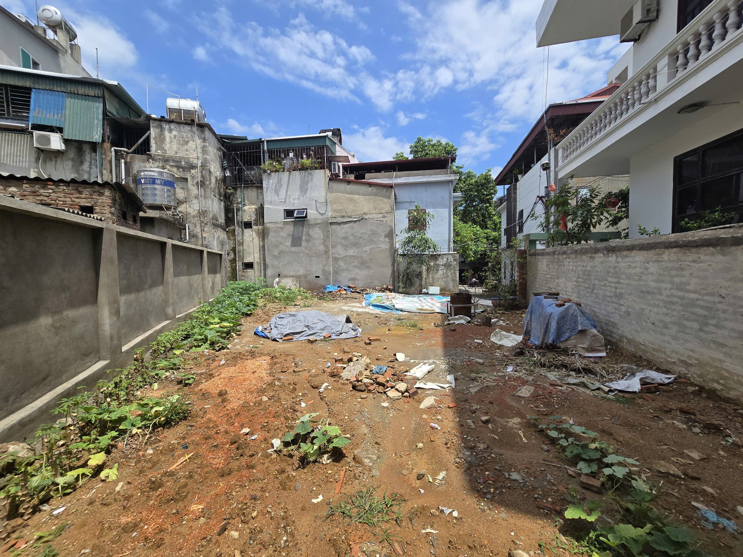 Bán đất 103m² full thổ cư ngang 103m giá 5.7 tỷ tại Đường Thanh Xuân Phường Việt Trì