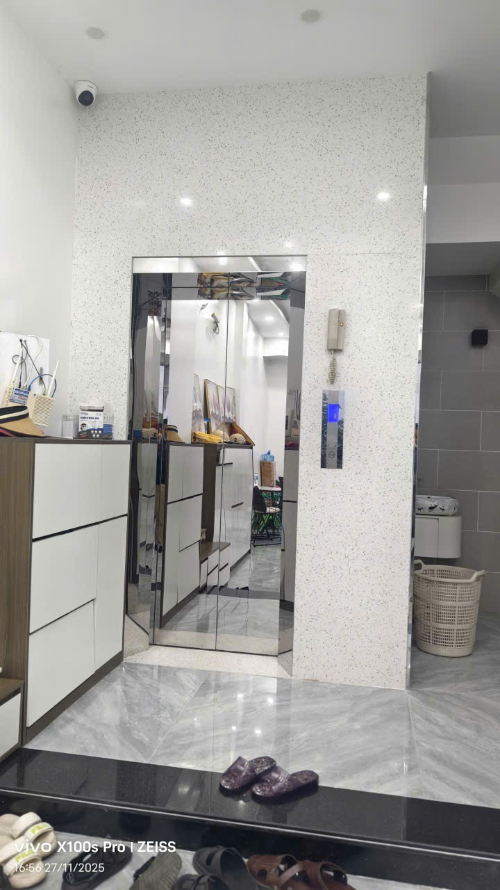 🏠🏠🏠Siêu hiếm nhà 5 tầng thang máy, dân xây, tuyến 2 phố đi bộ Thế Lữ, giá 9 tỷ