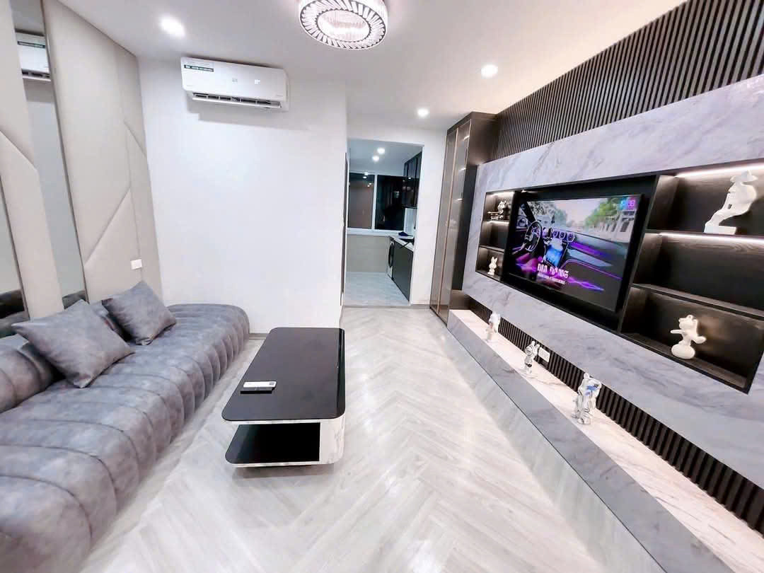 CẦN BÁN CĂN HỘ TẬP THỂ MẶT PHỐ THI SÁCH - TRẦN XUÂN SOẠN, HBT, 75M2, FULL NỘI THẤT - VỀ Ơ NGAY - NHỈNH 5 TỶ
