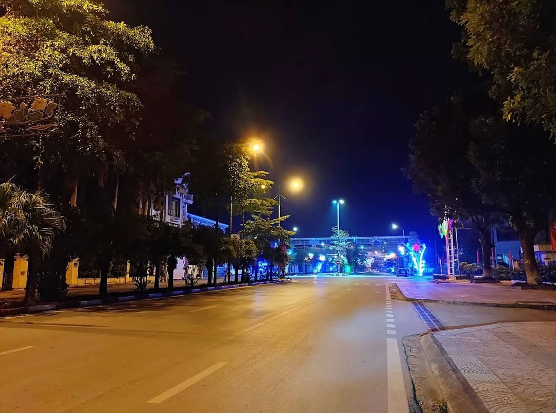 🏢 CHO THUÊ TẦNG 1 - VỊ TRÍ VÀNG TRUNG TÂM

Không gian lý tưởng cho kinh doanh, kho hàng hay văn phòng nhỏ gọn!