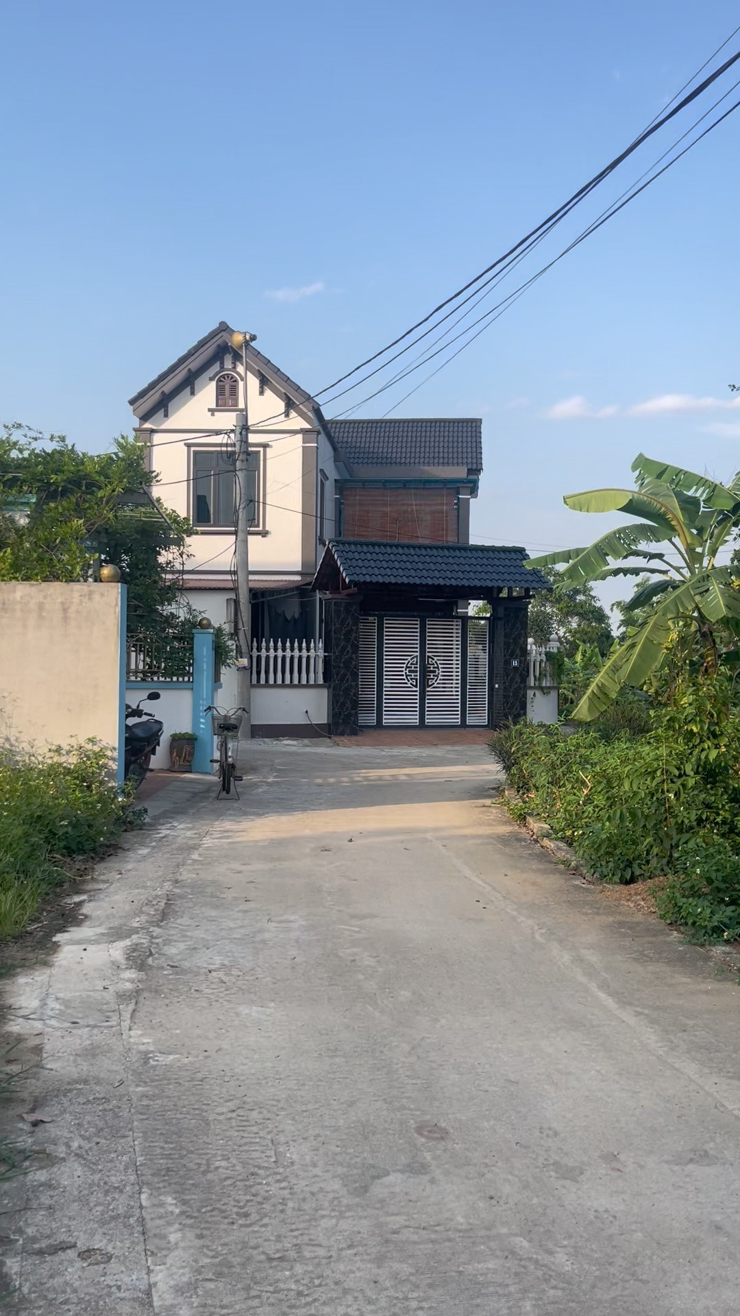 189m Mặt Tiền 10m Trục chính thôn Sen Trì,đường thông,2 ôtô tránh,sát đường tỉnh lộ 420,gần ĐH FPT