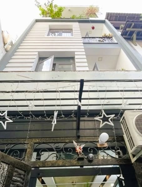 GIẢM 1 TỶ - THÍCH QUẢNG ĐỨC - PHAN ĐĂNG LƯU PHÚ NHUẬN.