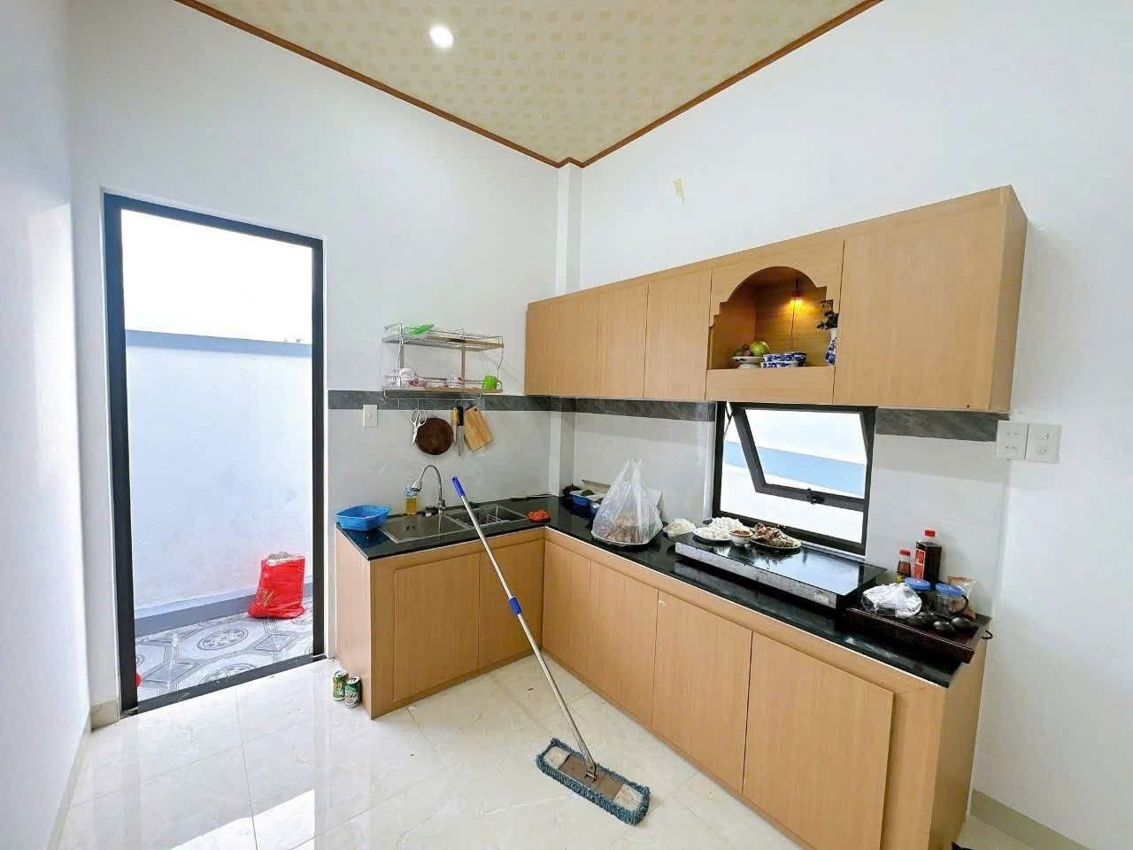 bán Nhà Đẹp Cấp 4 Ô tô Tận nhà kiệt 86Thiên thai - Thông Khải định Huế