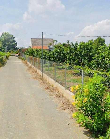 Bán đất 2000m2 nhà vườn thổ cư dân cư hiện hữu