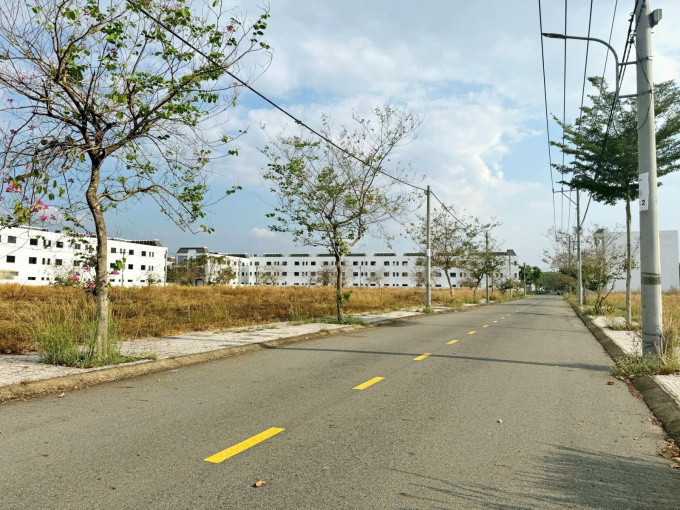 Bán gấp lô đất đẹp ngay KĐT Phúc An Garden giá chỉ 950 Triệu, xã Trừ Văn Thố, Bàu Bàng, sổ riêng.