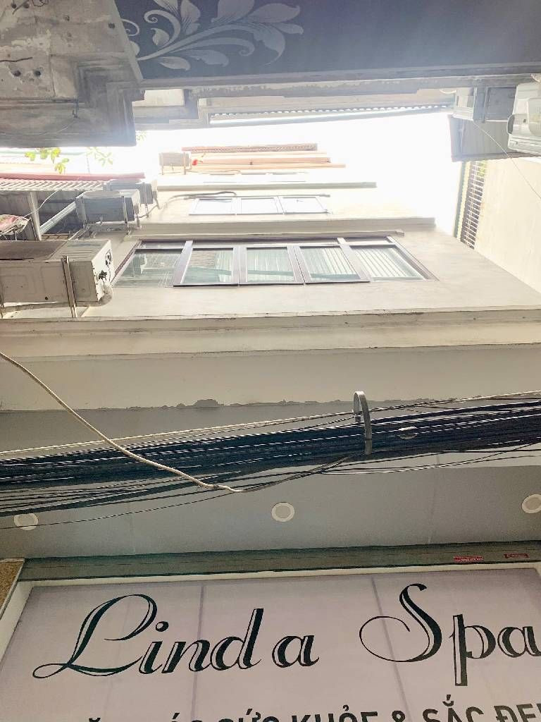 Bán nhà 47m² full thổ cư ngang 4,5m giá 17 tỷ tại Đường Thịnh Hào Phường Ô Chợ Dừa
