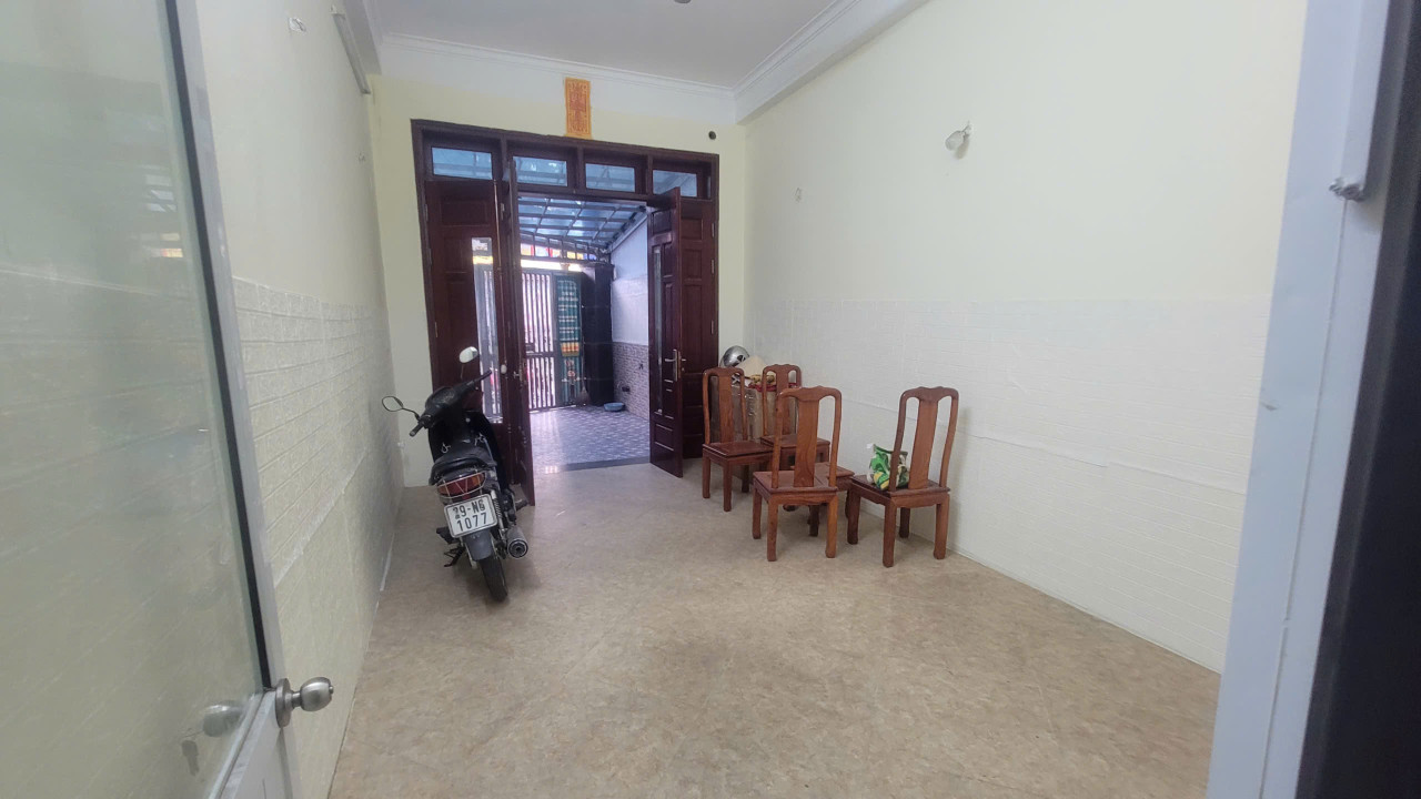 Cho thuê nhà phố Thịnh Liệt, 4 tầng x 50m2 KD tốt, 19 Triệu