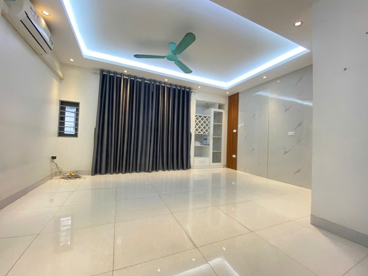 Cho Thuê Nhà Ngõ 42 Thịnh Liệt - Hoàng Mai 46M² 5 Tầng 3 Ngủ - Nội Thất CB - Ô Tô Đỗ Cửa - Ở, Kinh Doanh VP - Giá Thuê 16tr
