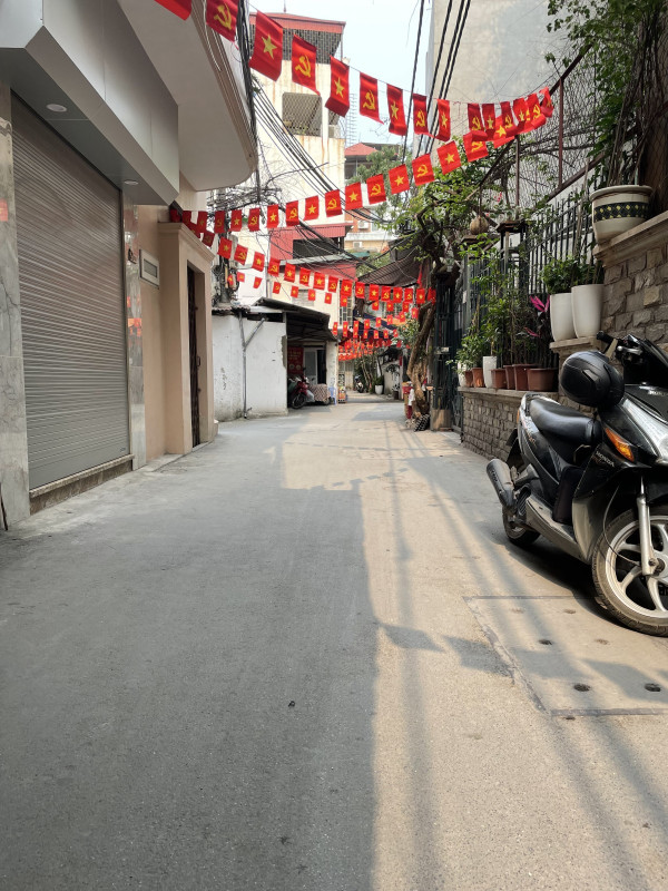 Bán nhà Ngõ Thịnh Quang - Thái Thịnh (Đống Đa) 32/50mT1, 4 tầng, mt 3.5m, giá 6.4 tỷ