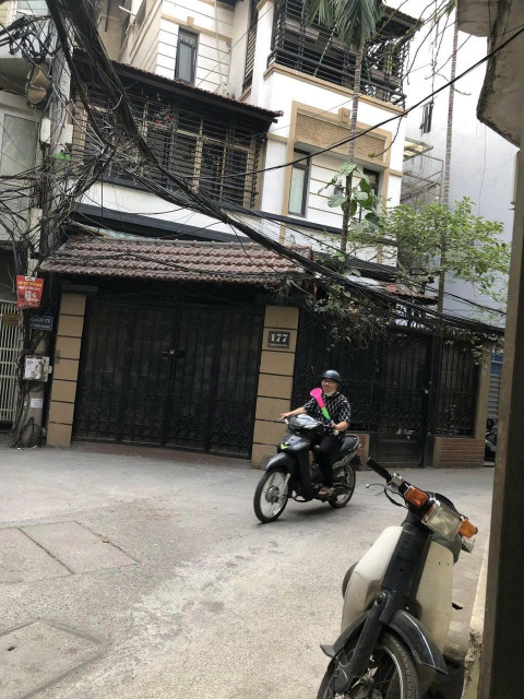 Chính Chủ Cho Thuê Nhà Nguyên Căn 3 Tầng - Đường Thịnh Quang, Đống Đa – Ô Tô Đỗ Cửa