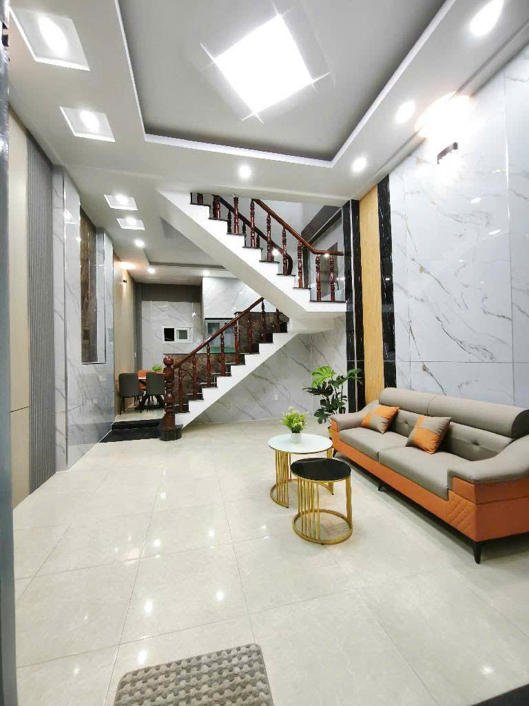 Bán Gấp Nhà Phố 2 Tầng Đẹp Lonh Lanh  Xe Hơi Vào Tới Cửa Thới An 13 Quận 12