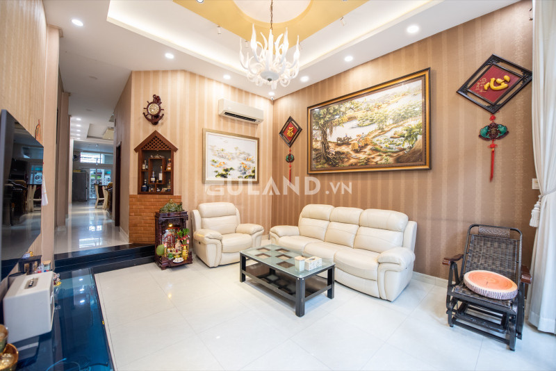 Bán nhà mặt tiền kinh doanh đường Thoại Ngọc Hầu, quận Tân Phú. 155 m2, Giá: 16 tỷ 800 triệu.