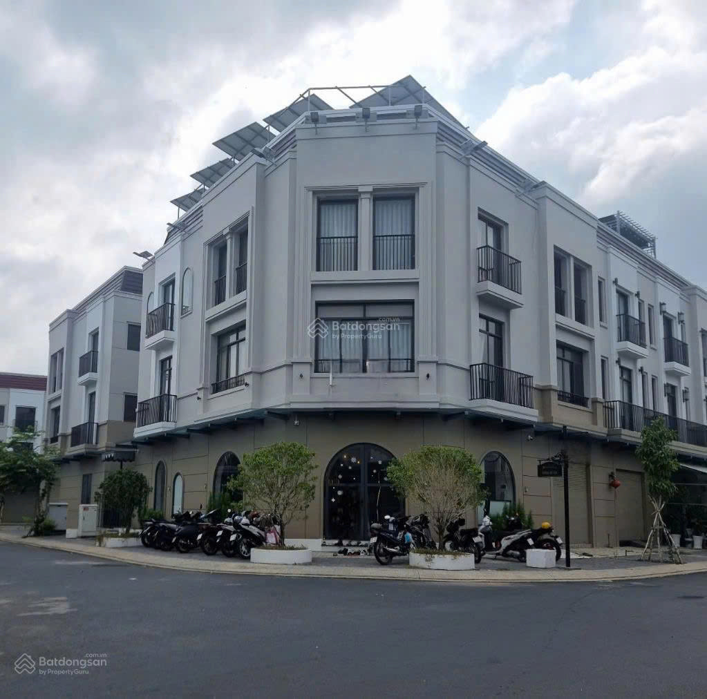 CẦN BÁN NHÀ - ĐANG CHO THUÊ 20tr/ THÁNG