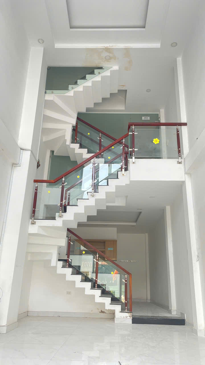 Nhà Phố 5 Tầng  Mới Xây  Mặt Tiền Khu Phân Lô Cao Cấp Thới An 22 Quận 12
