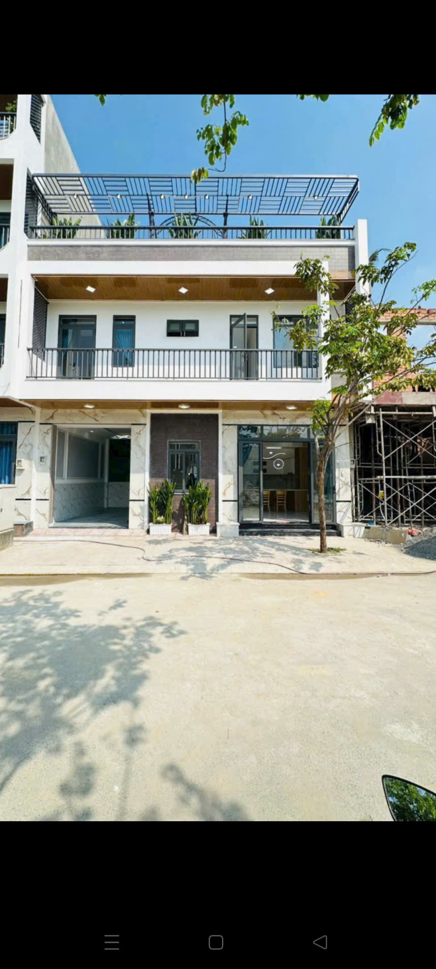 Bán gấp nhà Thạnh Xuân 52 phường Thới An quận 12 , 55m2 giá 5,3 tỷ thương lượng, 3 tầng, tặng nội thất cao cấp, đường 12m