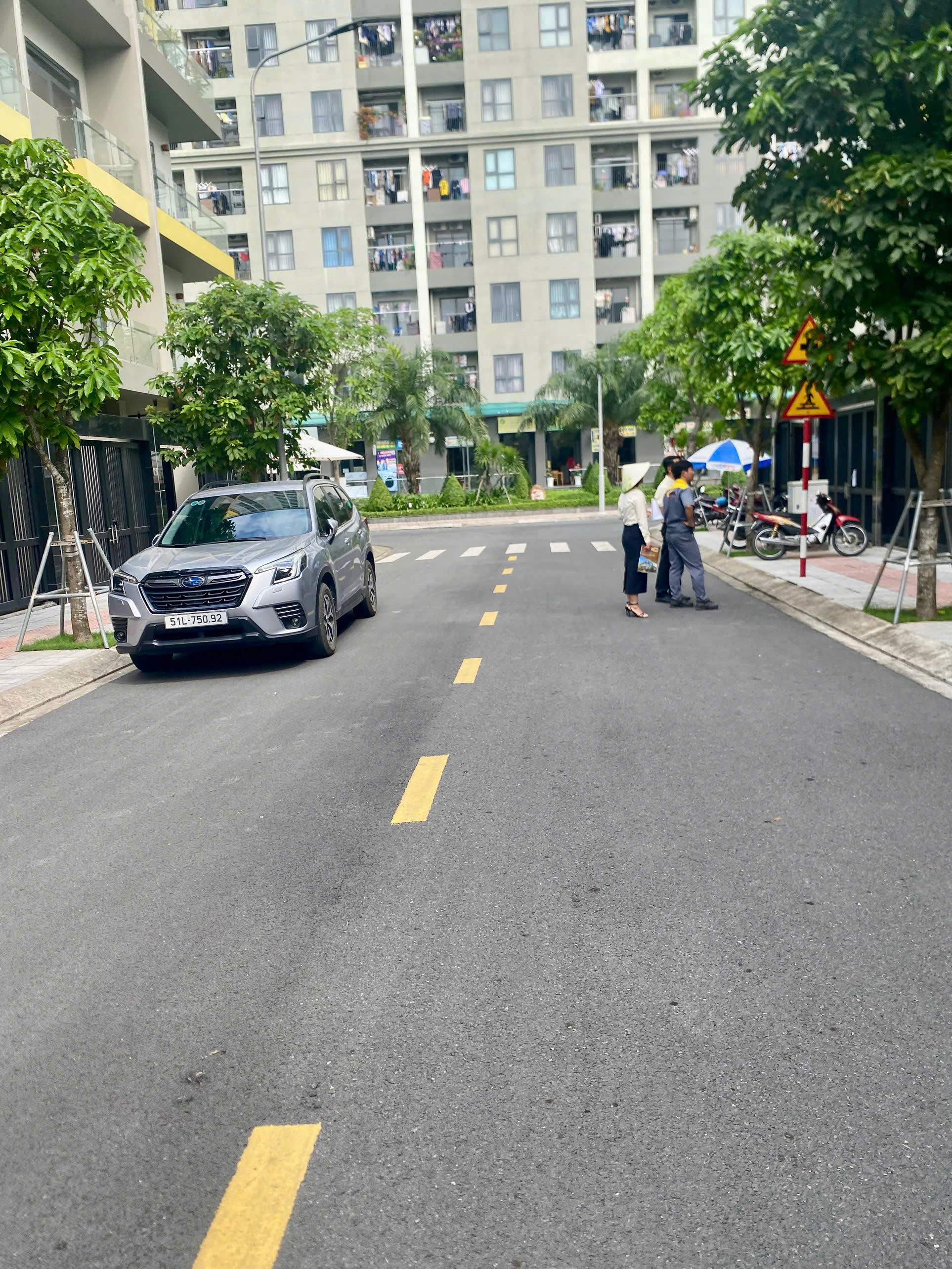 Cho thuê Nhà phố thương mại 4T, Bcons UNI Valley,Bình Dương