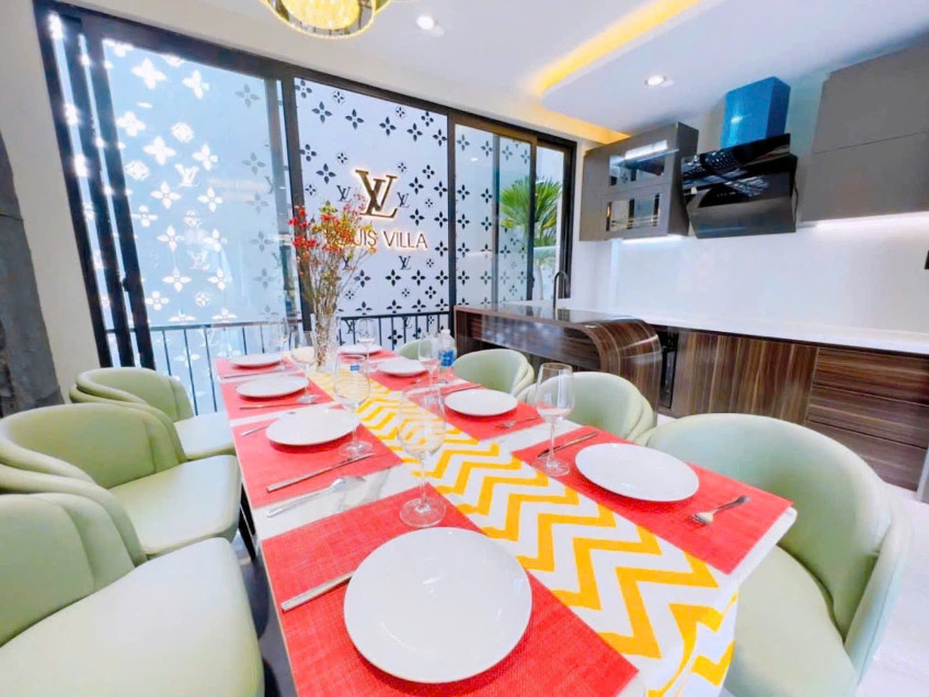 NHÀ THÔNG MINH ĐẲNG CẤP TẠI QUẬN GÒ VẤP, Căn góc HẺM XE TẢI, Diện tích 260 m2, 5 Tầng, Giá