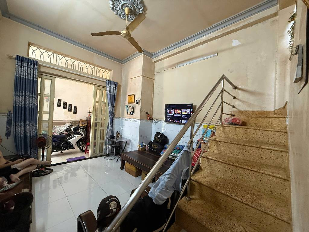 NHÀ PHỐ TO GIÁ RẺ BẤT NGỜ, 2 TẦNG - 50M2, THỐNG NHẤT P16 GÒ VẤP.