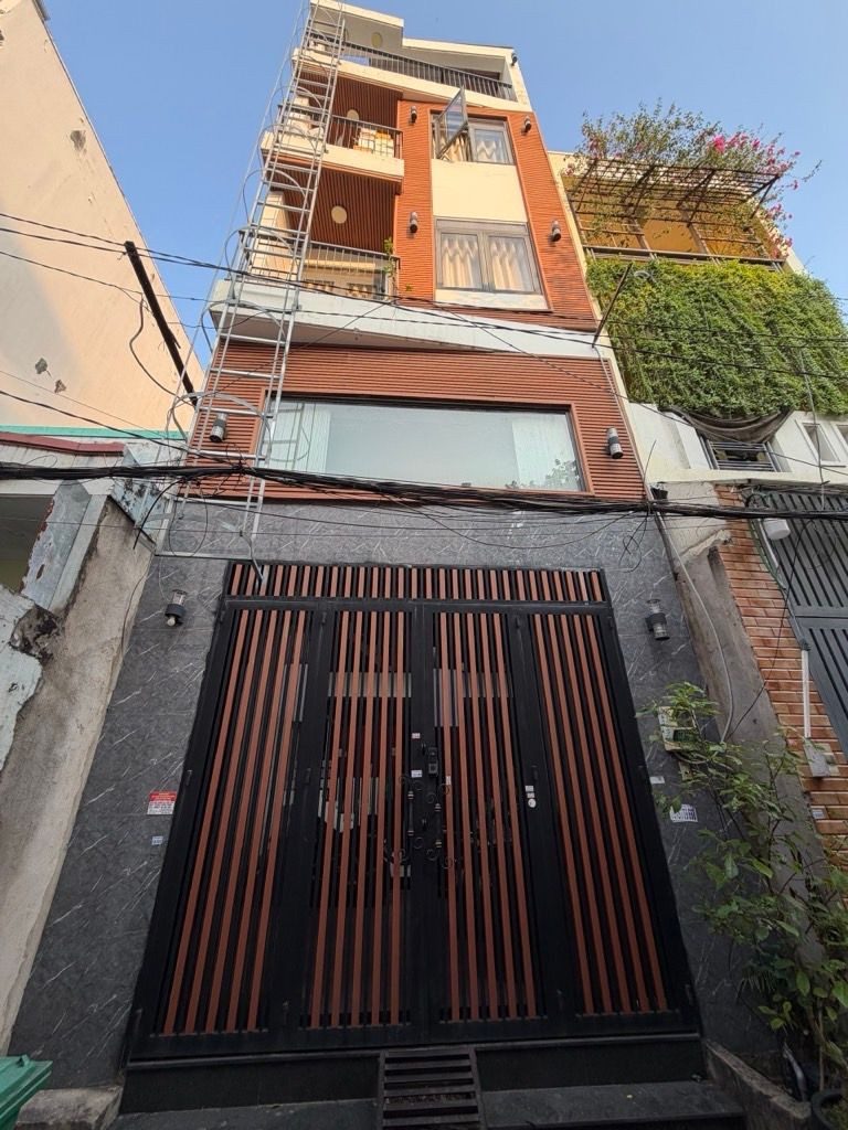 Nhà bán sổ hồng riêng thống nhất căn hộ dịch vụ