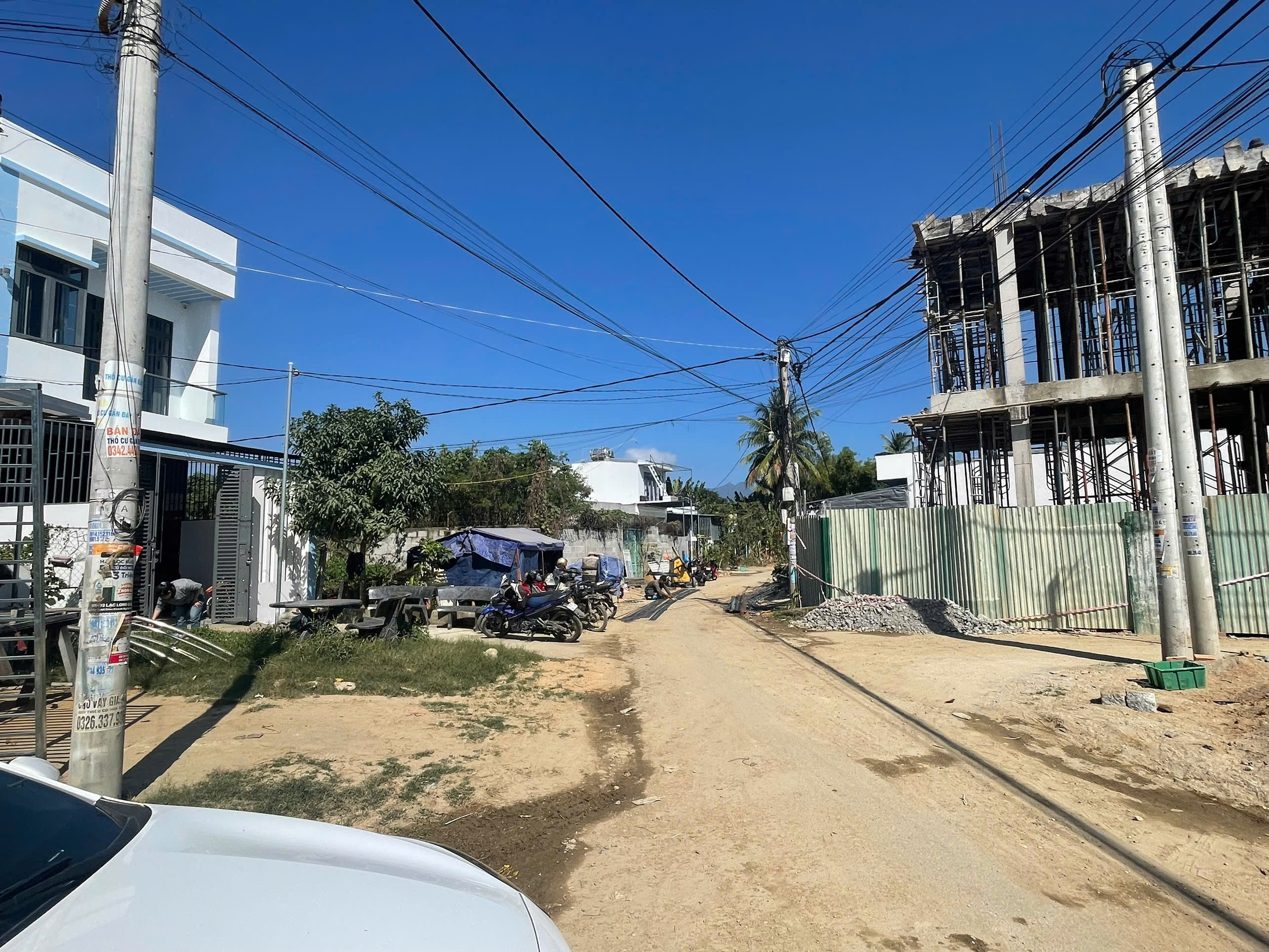 BÁN NHÀ ĐƯỜNG THÔNG TIN - DIÊN KHÁNH GIÁ ĐẦU TƯ