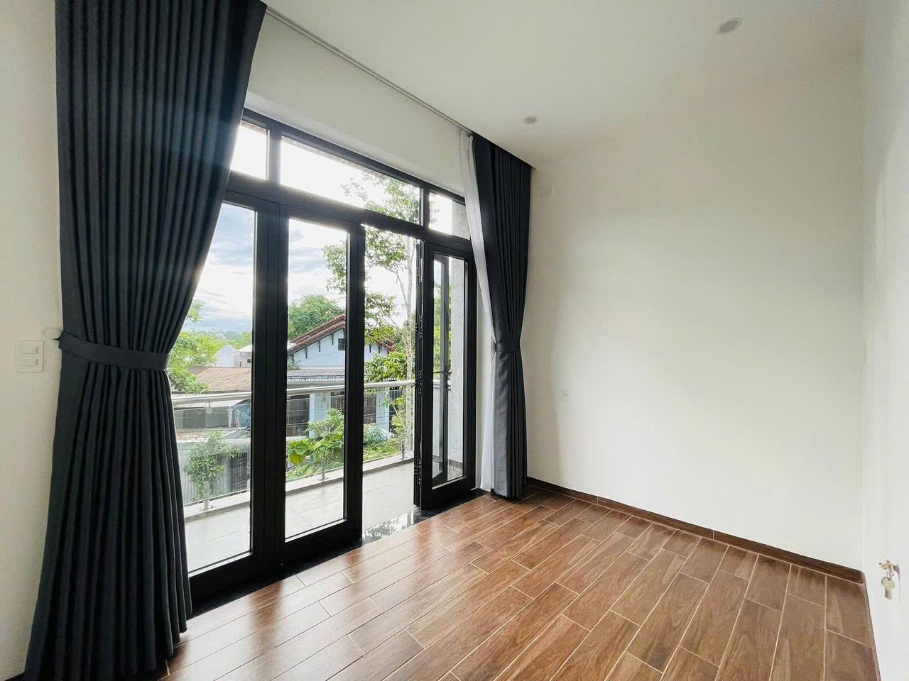 nhà đẹp 2 tầng 2 mặt tiền đường 7m Thu Bồn chỉ nhỉnh 3 Tỷ đầy đủ nội thất không còn căn thứ 2 ✅ _______________________