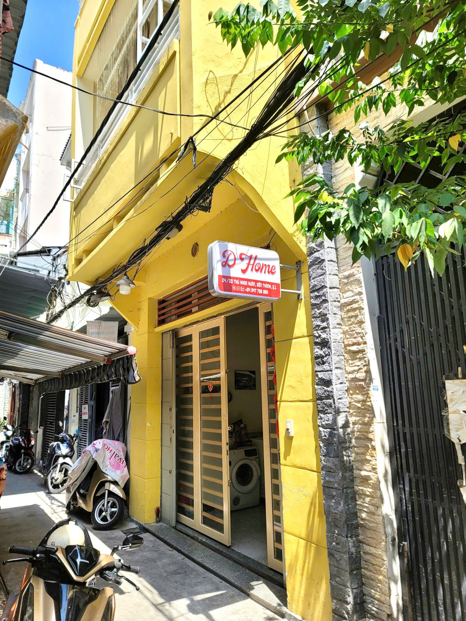 Chính Chủ Bán HXH Thủ Khoa Huân, P: Bến Thành, Q1. DT: (4.1 x 18.2m), Giá Rẻ Bất Ngờ Chỉ 20 Tỷ. Liên Hệ: O911.16O.692