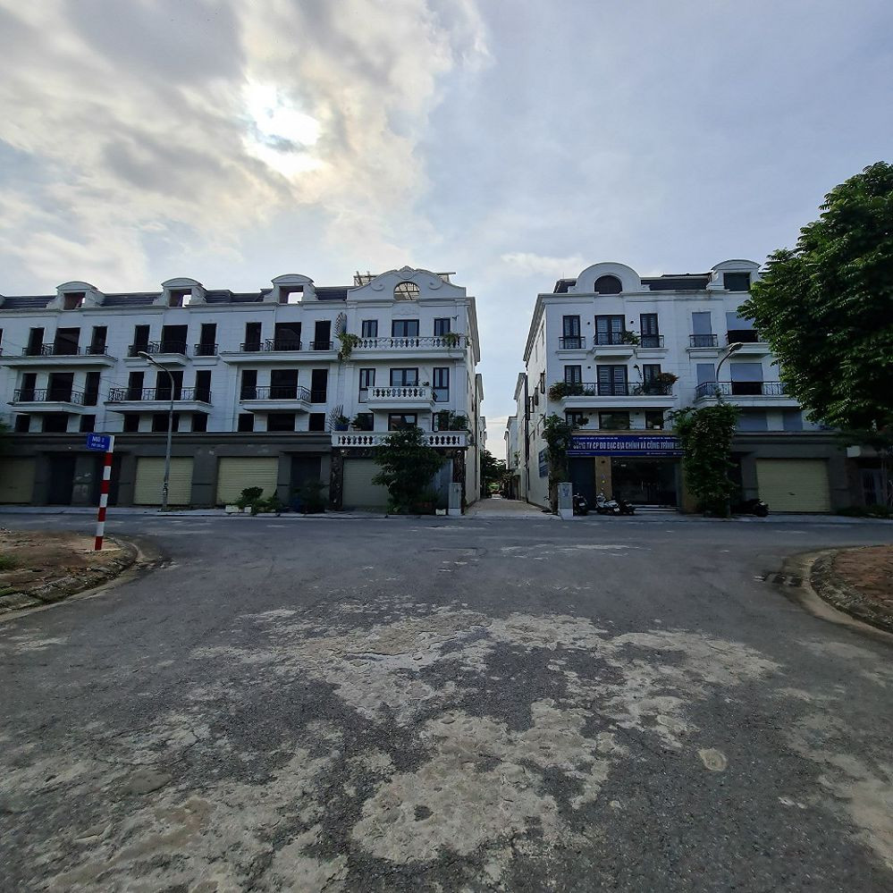 Cho thuê Shophouse Thuận An Central Lake 93m2 5 tầng. Đã hoàn thiện.